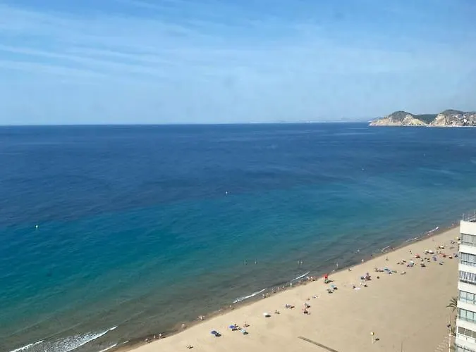 Primera Linea De Playa, Benidorm. * Benidorm
